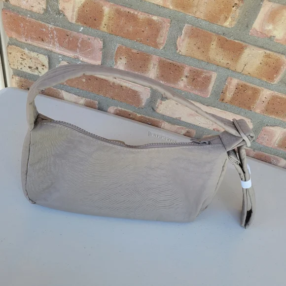 NWT BAGGU Small Cargo Shoulder Bag Dove Taupe Tan